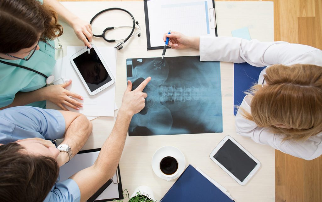 Osteopatia to leczenie niekonwencjonalna ,które prędko się rozwija i wspomaga z kłopotami zdrowotnymi w odziałe w Krakowie.